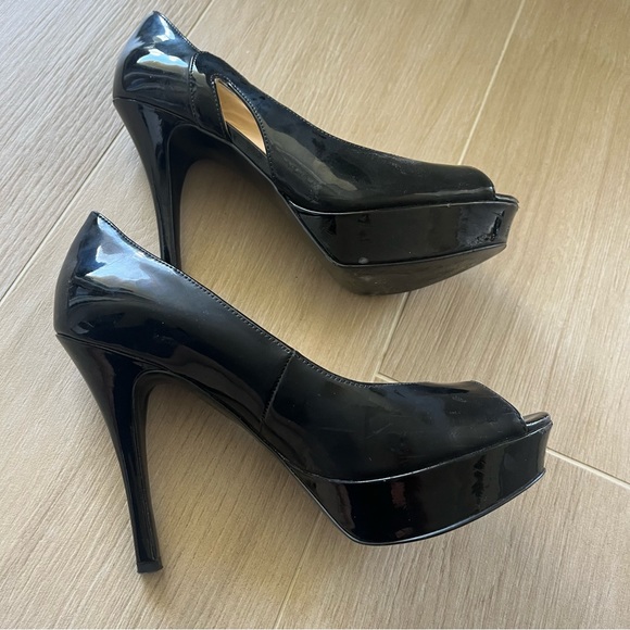 Marc Fisher Tumbler Peep Toe heels Size 7 - Picture 6 of 9